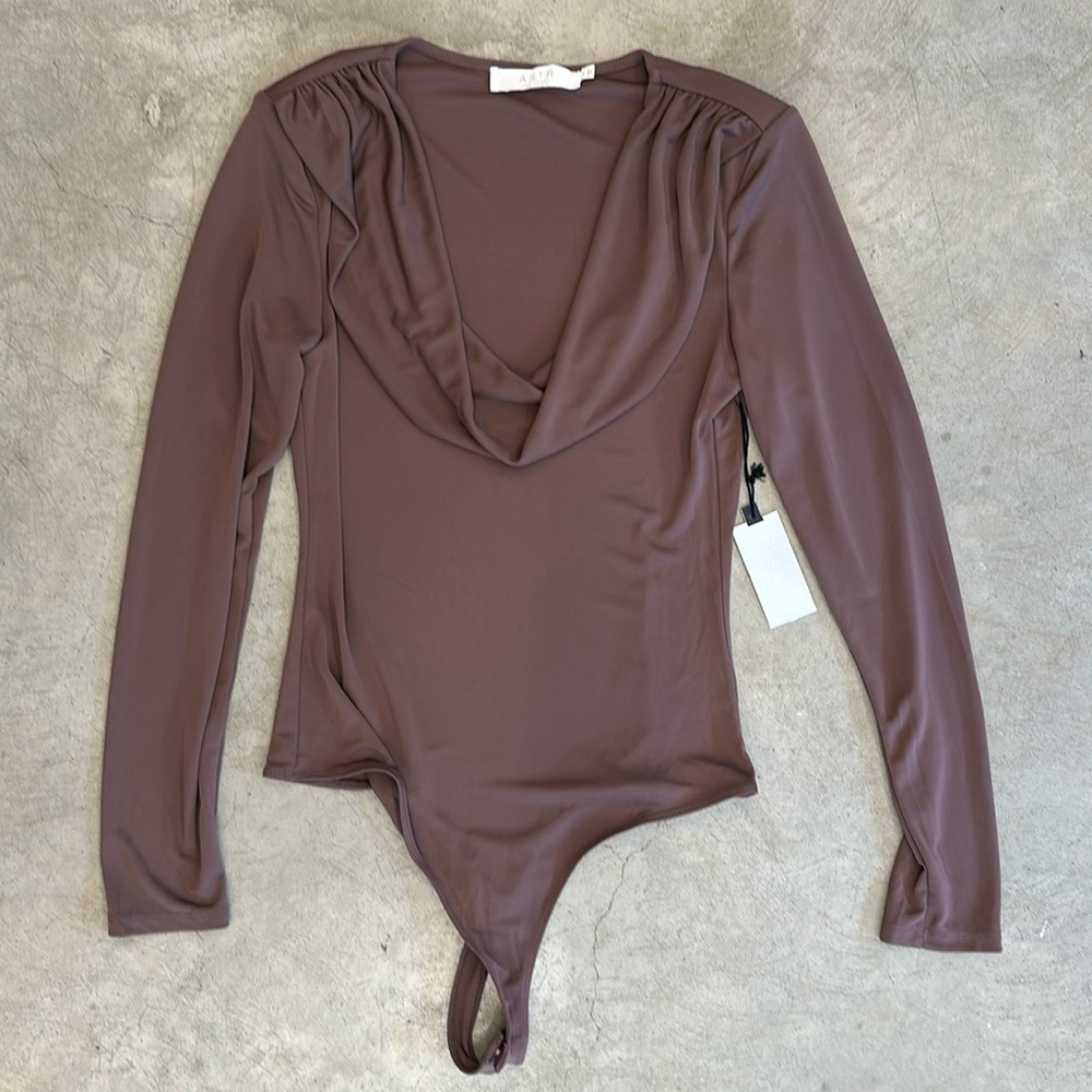 ASTR Kimberly Bodysuit Size M